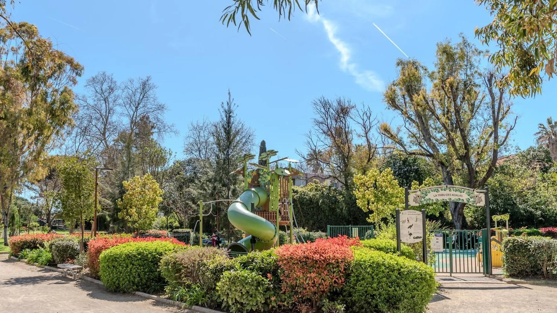 Les 15 Pins & La Mer -Your Green Getaway Near Sea & Beach Antibes France
