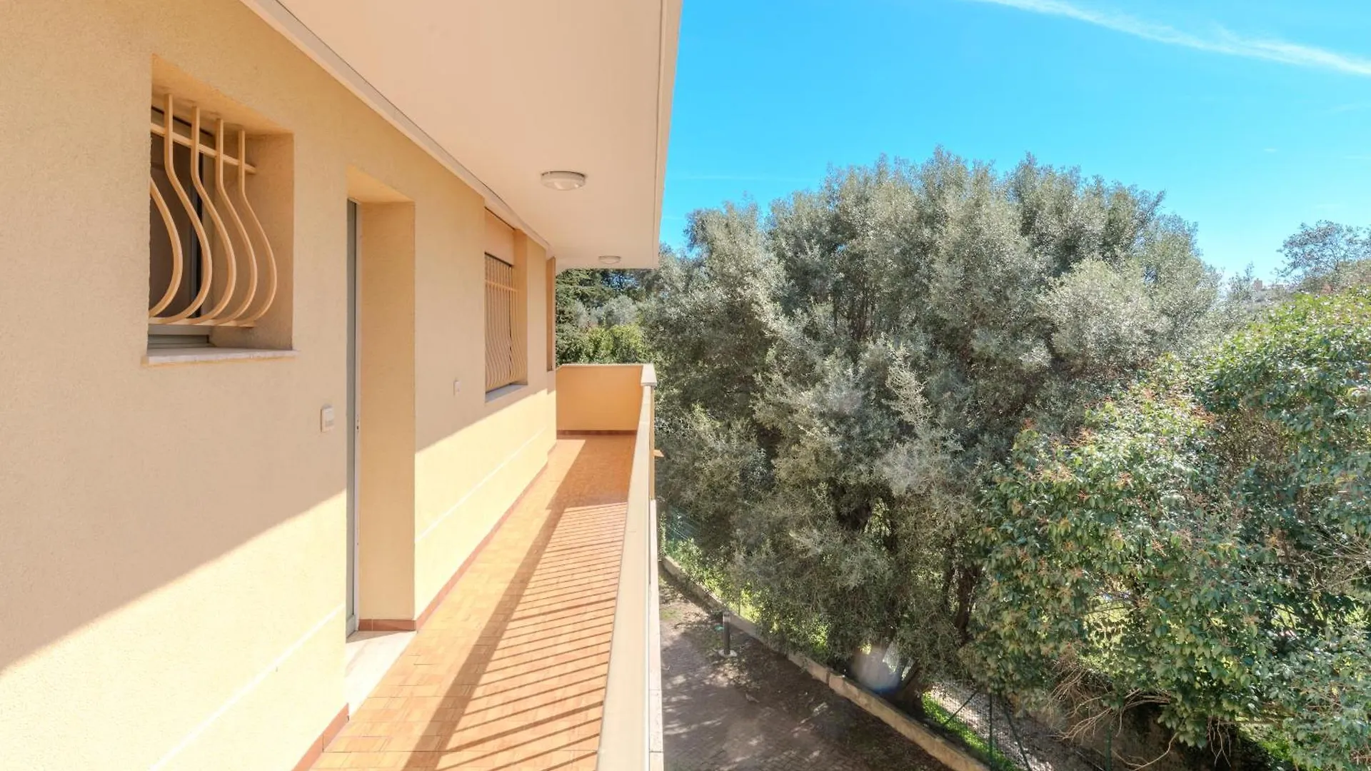 Les 15 Pins & La Mer -Your Green Getaway Near Sea & Beach Antibes Appartement